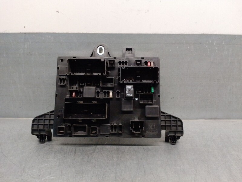 Boitier servitude moteur (BSM) OPEL ASTRA J (P10) 1.7 CDTI Diesel - 1