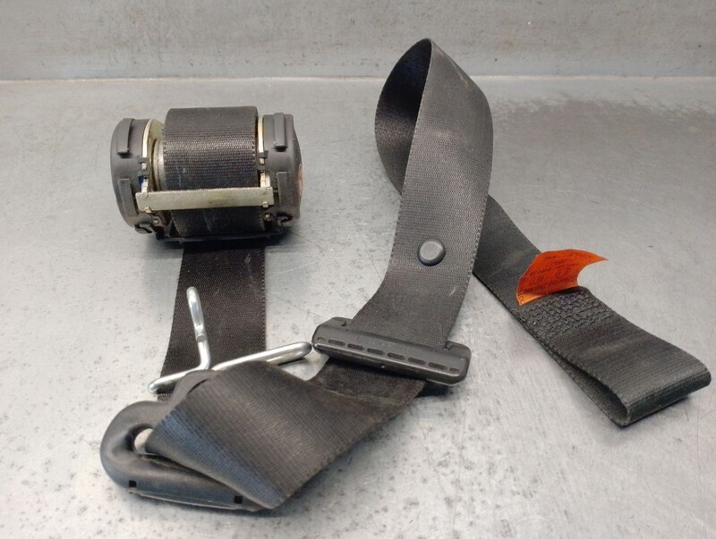 Ceinture avant droit FORD FOCUS I (DAW, DBW) 1.6 16V Essence - 1