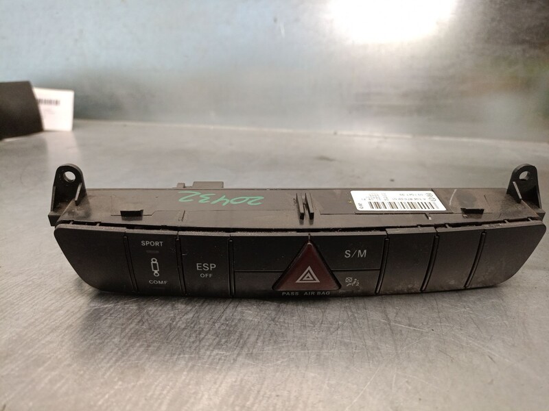 Bouton de warning MERCEDES-BENZ CLASE GL (X164) 3.0 CDI CAT Diesel - 1