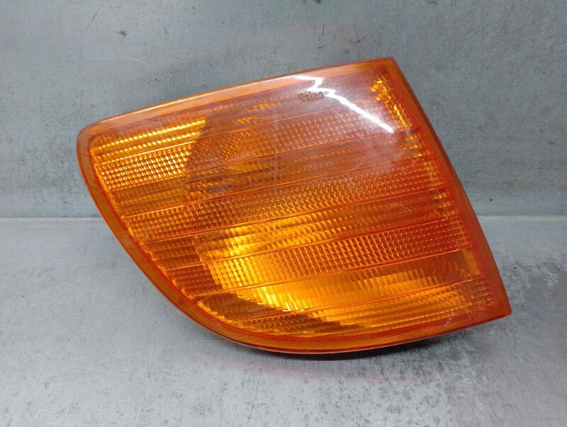 Gruppo ottico anteriore secondario destro (luci)(freccia) MERCEDES-BENZ VITO Autobús (W638) 112 CDI 2.2 Diésel - 1