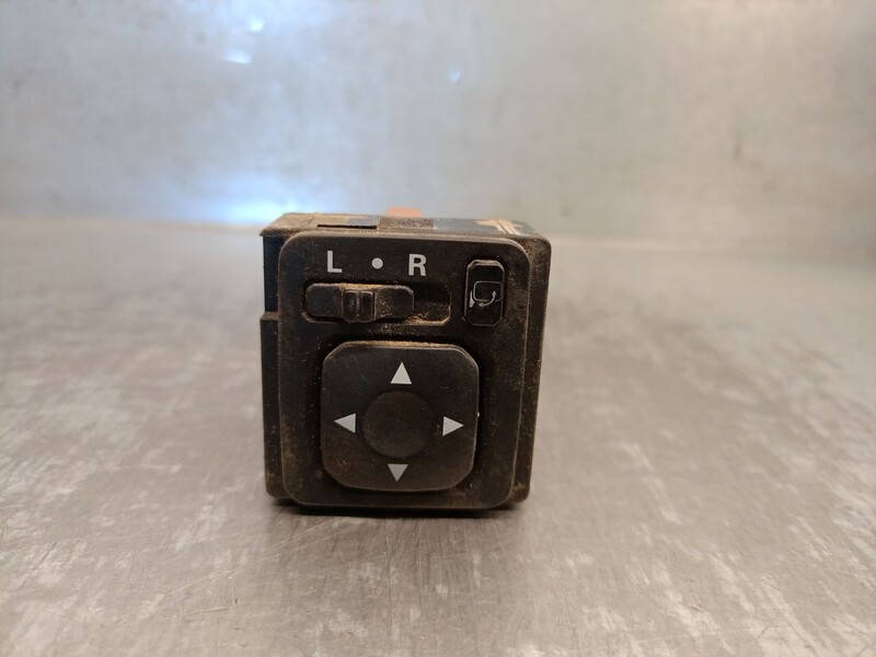 Commande retroviseurs MITSUBISHI MONTERO IV (V8_W, V9_W) 3.2 DI-D 4WD Diesel - 1