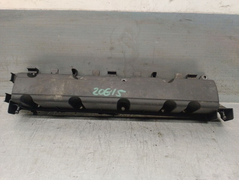 Culasse PEUGEOT 807 (EB_) 2.0 16V Essence - 1
