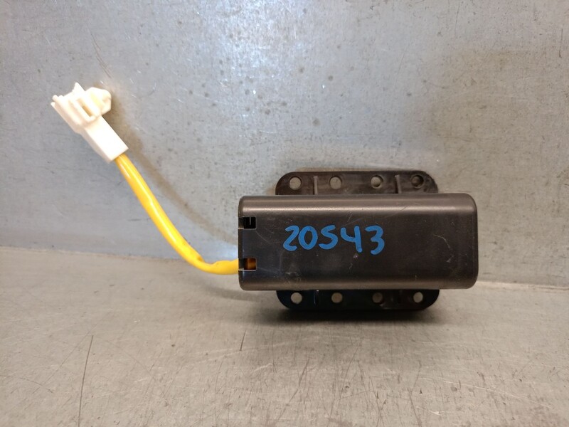 Module électronique MITSUBISHI MONTERO IV (V8_W, V9_W) 3.2 DI-D 4WD Diesel - 1
