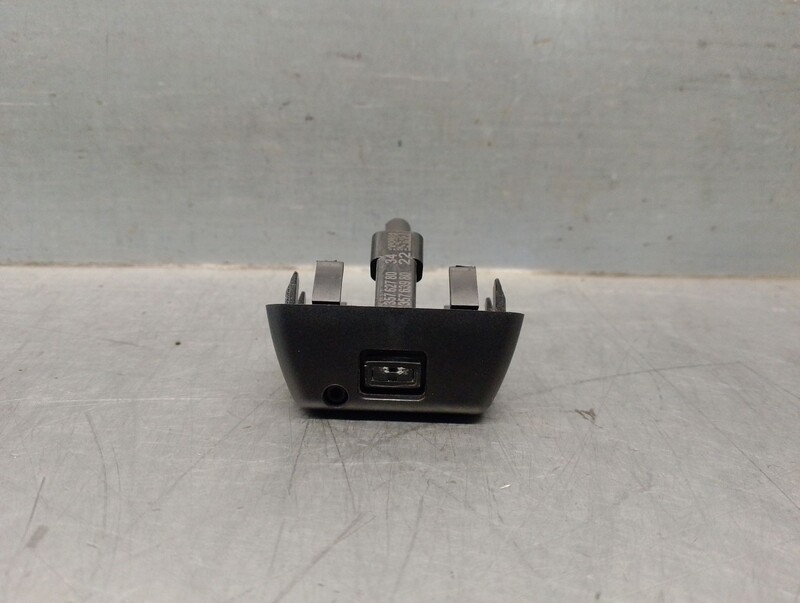 Pompe à eau PEUGEOT 208 II (UB_, UP_, UW_, UJ_) 1.2 PureTech 100 Essence - 1