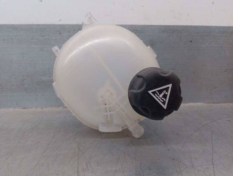 Vaso di espansione PEUGEOT 208 II (UB_, UP_, UW_, UJ_) 1.2 PureTech 100 Gasolina - 1
