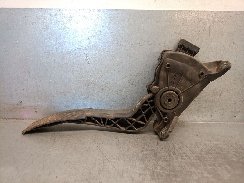 Pedale acceleratore NISSAN PATHFINDER III (R51) 2.5 dCi 4WD Diésel - 1