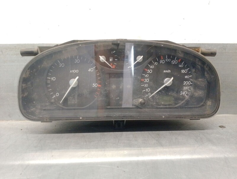 Compteur RENAULT LAGUNA II Grandtour (KG0/1_) 2.2 dCi Diesel - 1