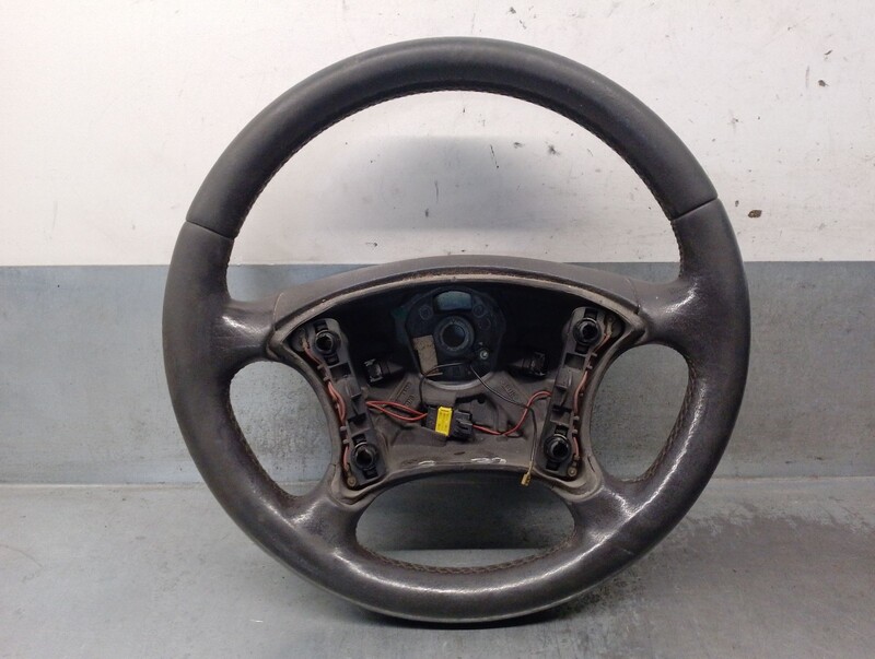 Volant PEUGEOT 807 (EB_) 2.0 16V Essence - 1