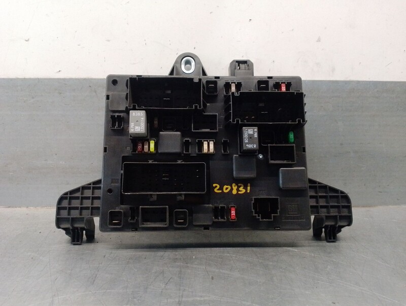 Boitier servitude moteur (BSM) OPEL ASTRA J (P10) 2.0 CDTI Diesel - 1