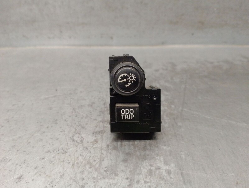 Pulsante/interruttore TOYOTA LAND CRUISER PRADO (_J15_) 3.0 D-4D Diésel - 1