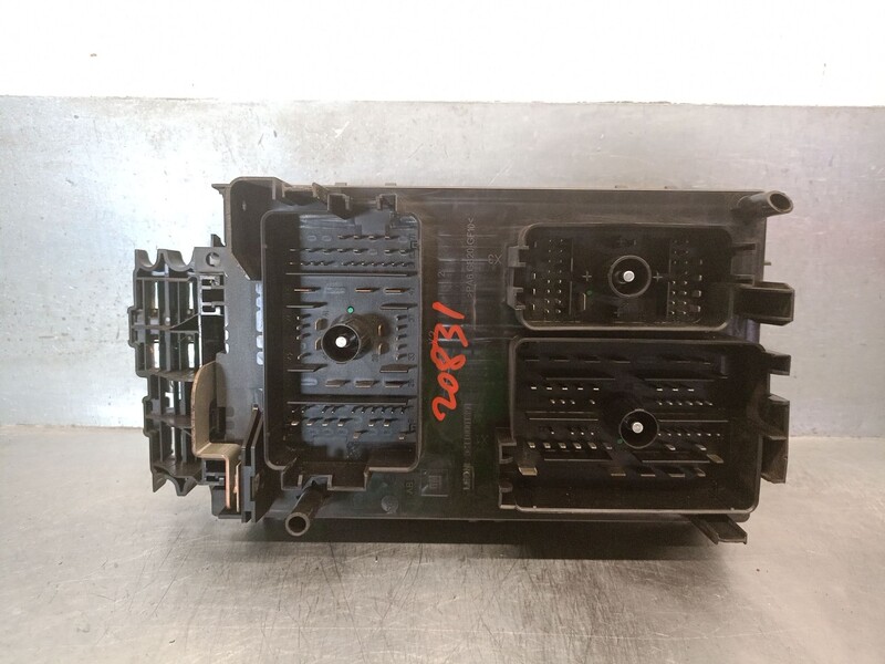 Boitier servitude moteur (BSM) OPEL ASTRA J (P10) 2.0 CDTI Diesel - 1
