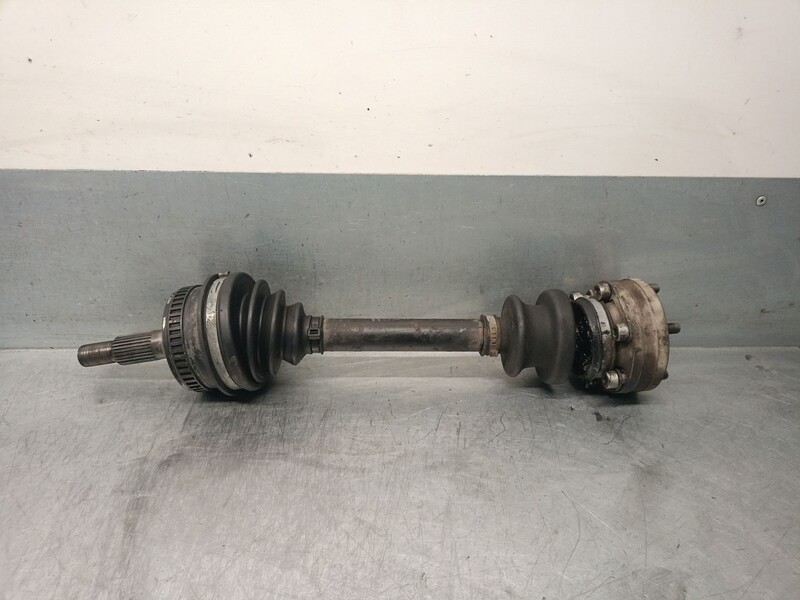 Giunto cardanico albero di trasmissione sinistro MERCEDES-BENZ CLASE V (638/2) V 230 TD Diésel - 1