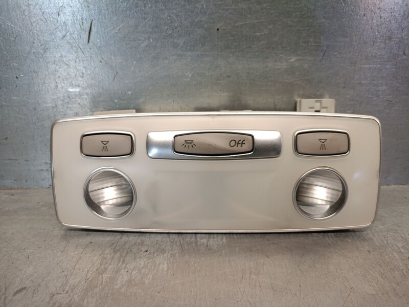 Eclairage de plafonnier RENAULT LAGUNA III (BT0/1) 2.0 dCi Diesel - 1