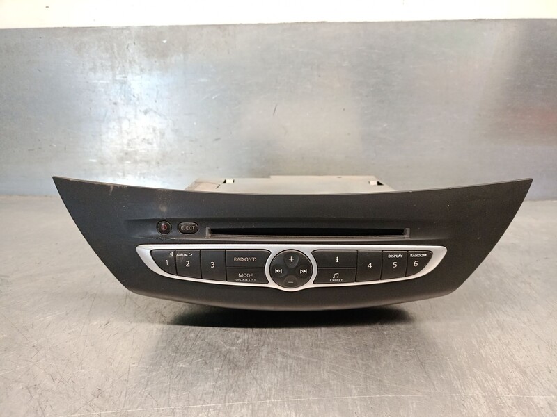 Autoradio originale RENAULT LAGUNA III (BT0/1) 2.0 dCi Diésel - 1