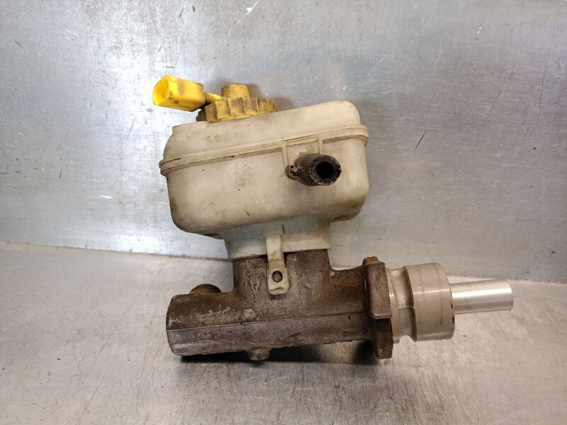 Pompa a vuoto VOLKSWAGEN GOLF IV BERLINA (1J1) 1.6 Gasolina - 1