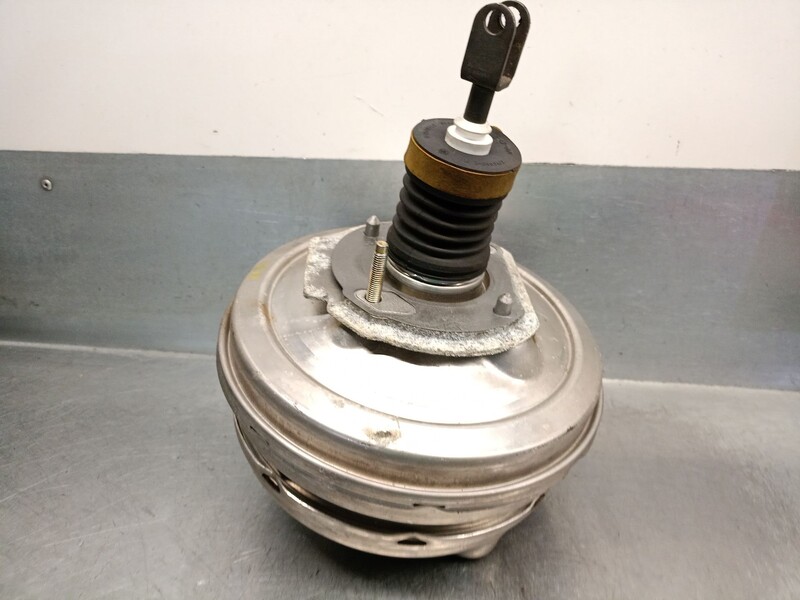 Servo frein BMW SERIE 5 TOURING (E61) 525 XI Essence - 1