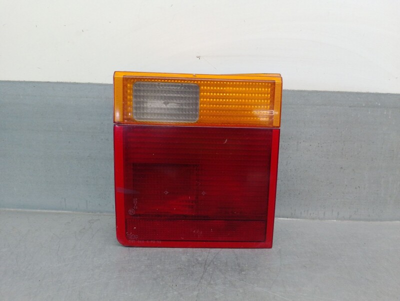 Feu arriere secondaire droit (feux) LAND ROVER RANGE ROVER II (P38A) 2.5 D 4x4 Diesel - 1