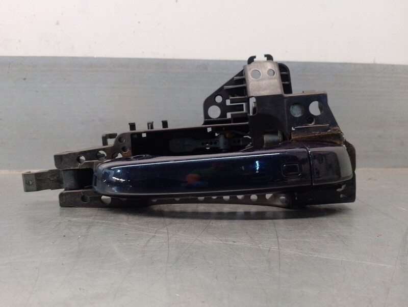 Maniglia portiera anteriore destra AUDI A6 C7 (4G2, 4GC) 3.0 TDI Diésel - 1