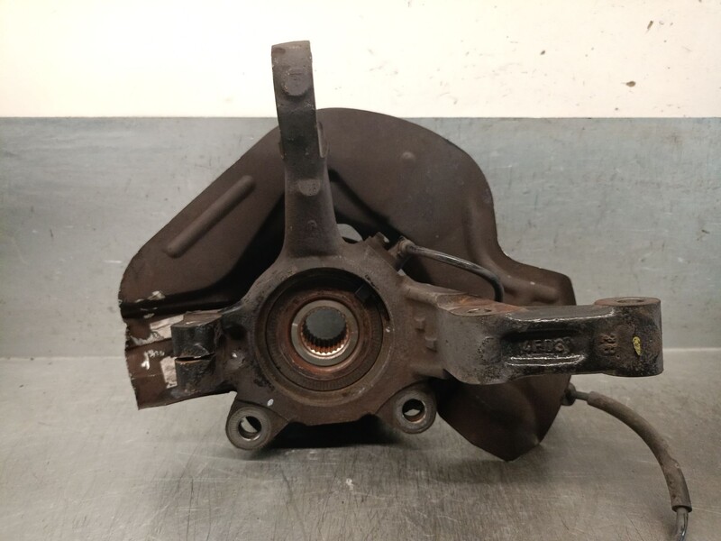 Fusee avant gauche PEUGEOT 807 (EB_) 2.2 Essence - 1