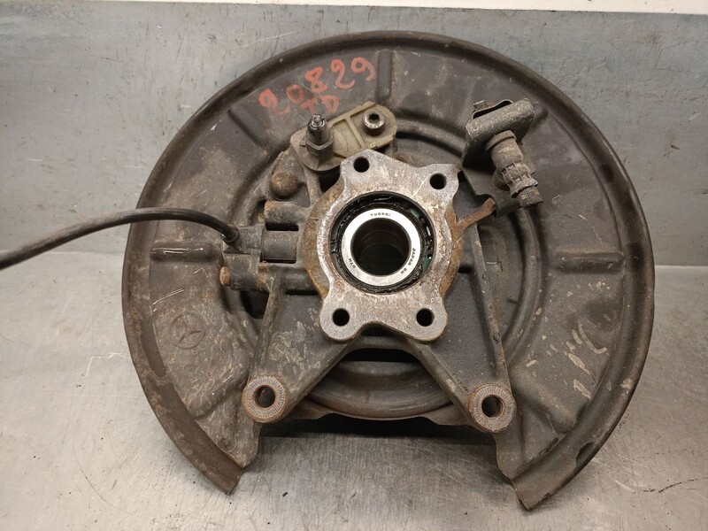 Fusee arriere droit MERCEDES-BENZ VANEO (414) 1.7 CDI Diesel - 1