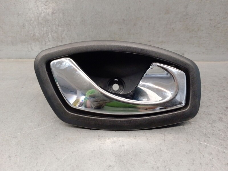 Maniglia interna posteriore destra RENAULT MEGANE III Hatchback (BZ0/1_, B3_) 1.2 TCe Gasolina - 1