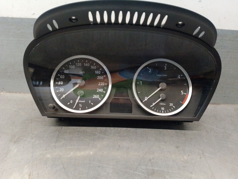 Compteur BMW 5 Touring (E61) 525 d Diesel - 1