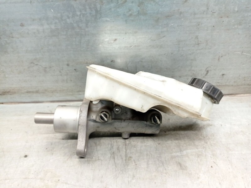 Pompe à vide FORD FOCUS TURNIER (CB4) 1.6 TDCI Diesel - 1