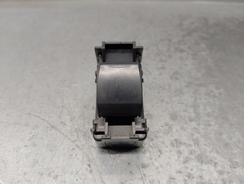Interruttore lavacristalli posteriore sinistro LEXUS IS III (_E3_) 300h  - 1