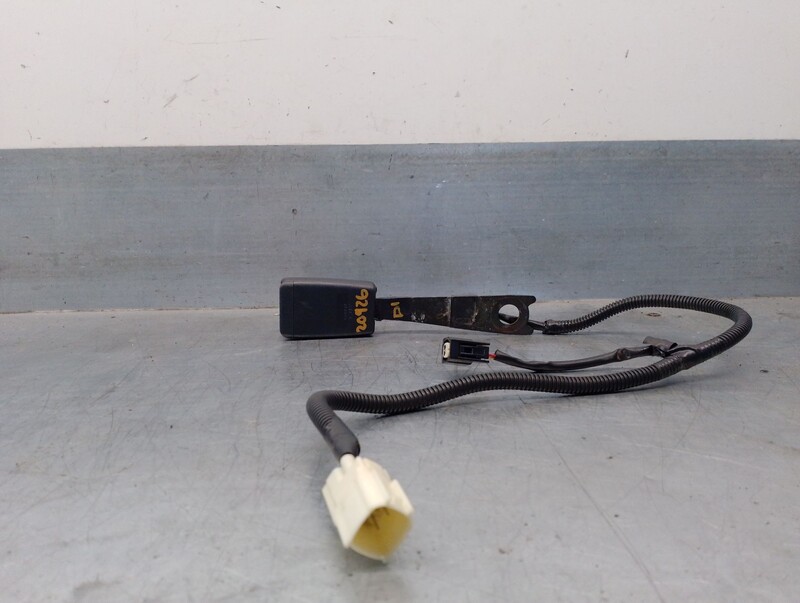 Aggancio cintura sicurezza anteriore sinistro TOYOTA COROLLA (_E12_) 1.4 D Diésel - 1