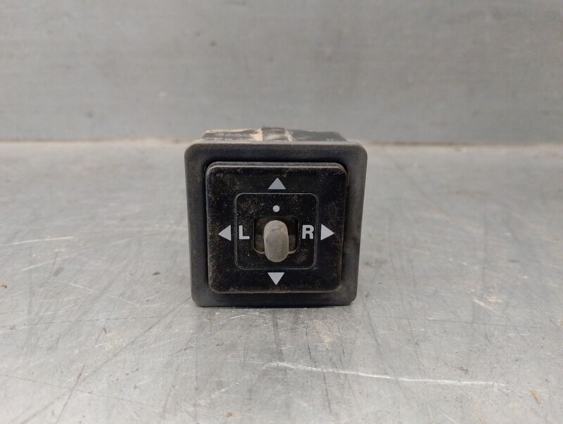 Commande retroviseurs MITSUBISHI MONTERO CLASSIC (V2_W, V6_W, V7_W) 2.5 TD Diesel - 1