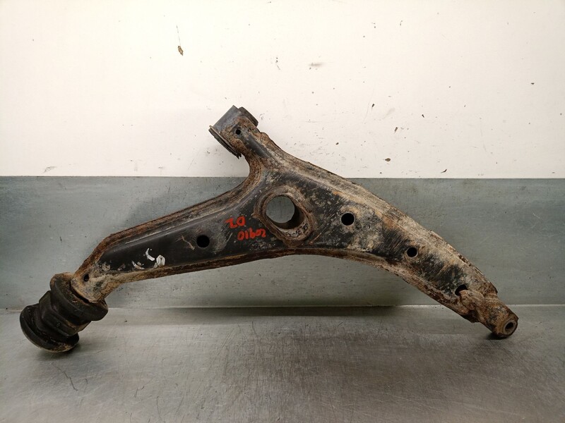 Triangolo inferiore anteriore sinistro HONDA CR-V I (RD) 2.0 16V 4WD Gasolina - 1
