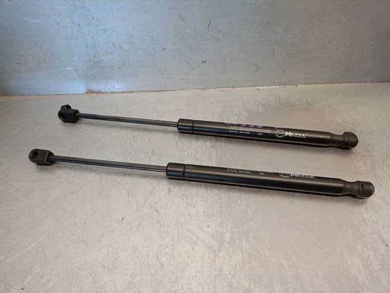 Verin de coffre AUDI TT (8N3) 1.8 T Essence - 1