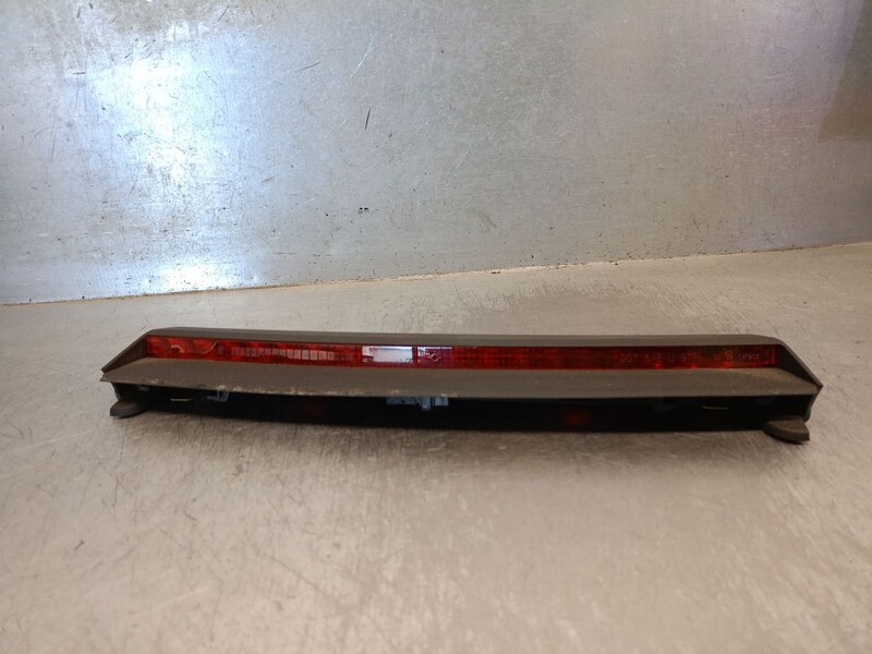Feu arriere stop central AUDI TT (8N3) 1.8 T Essence - 1