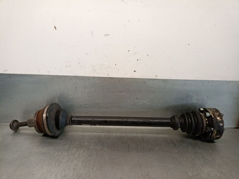 Giunto cardanico posteriore sinistro (trasmissione) AUDI ALLROAD C5 (4BH) 2.5 TDI quattro Diésel - 1