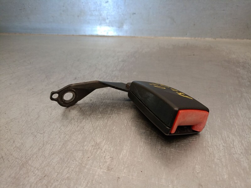 Aggancio cintura sicurezza posteriore destro AUDI TT (8N3) 1.8 T Gasolina - 1