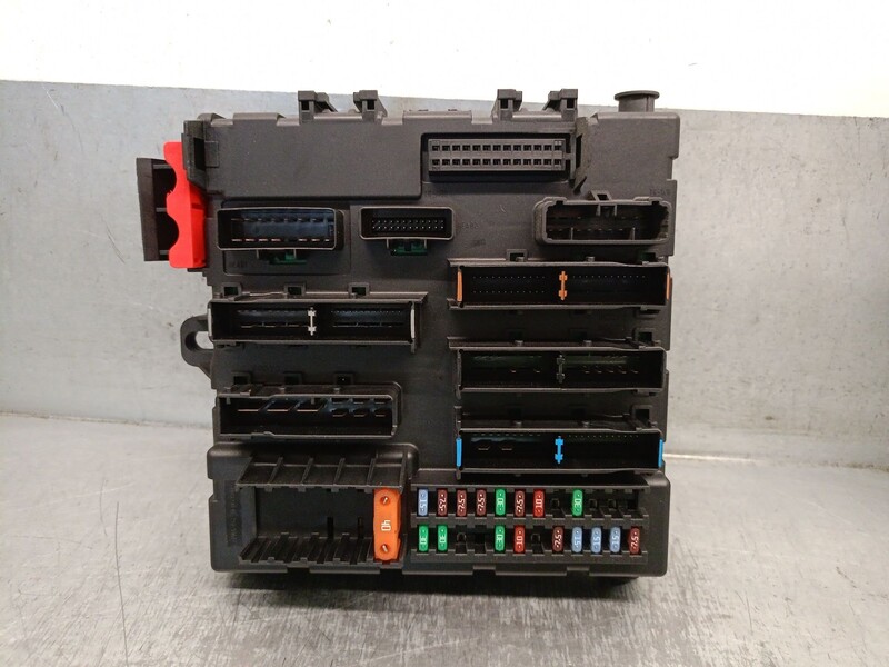 Boitier servitude moteur (BSM) SAAB 9-3 (YS3F, E79, D79, D75) 1.9 TiD Diesel - 1