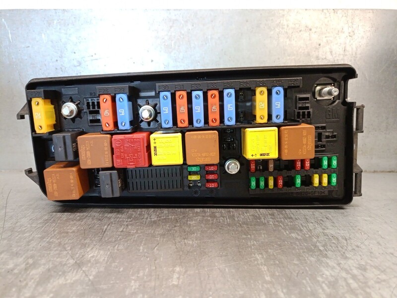Boitier servitude moteur (BSM) SAAB 9-3 (YS3F, E79, D79, D75) 1.9 TiD Diesel - 1