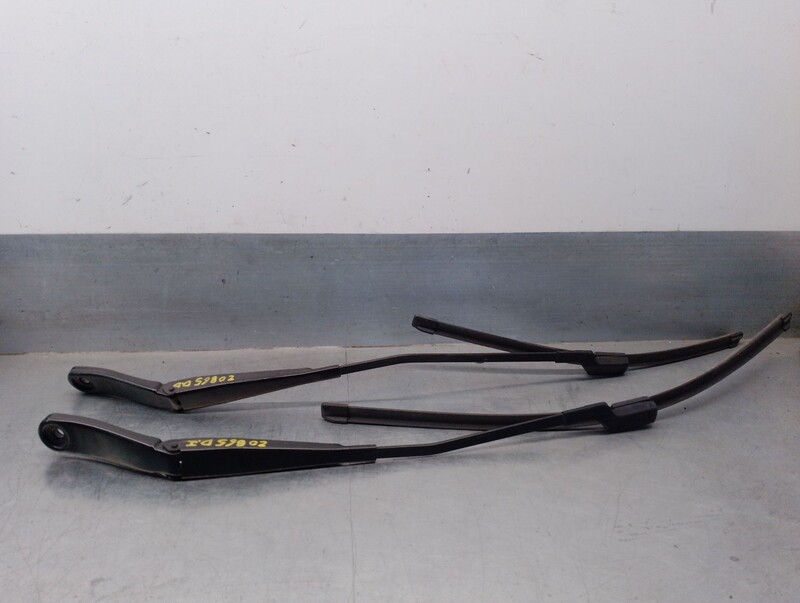 Braccio tergicristallo anteriore destro VOLVO XC60 I SUV (156) D5 AWD Diésel - 1