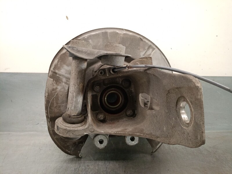 Fusee arriere droit BMW 5 Touring (E61) 525 d Diesel - 1