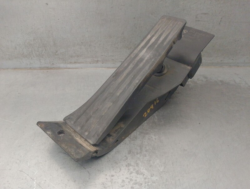Pedale d'accelerateur BMW 7 (E65, E66, E67) 730 d Diesel - 1