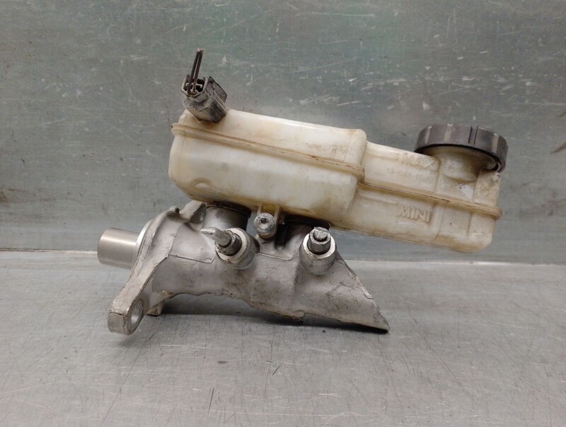 Pompe à vide RENAULT MEGANE III Hatchback (BZ0/1_, B3_) 1.5 dCi Diesel - 1