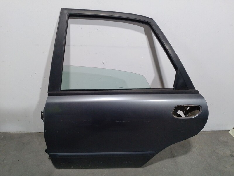 Puerta trasera izquierda VOLVO S40 I (644) 1.8 Gasolina - 1