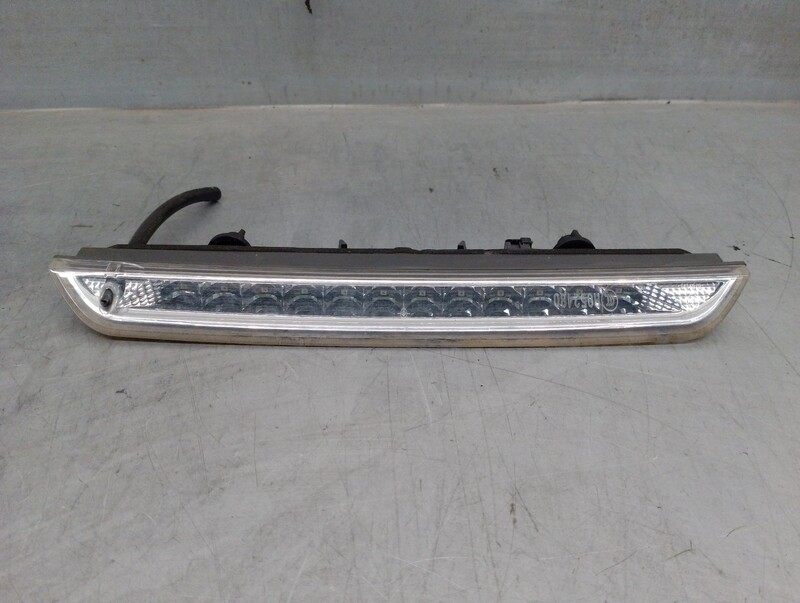 Luce stop centrale PEUGEOT 508 SW I (8E_) 2.0 HDi Diésel - 1