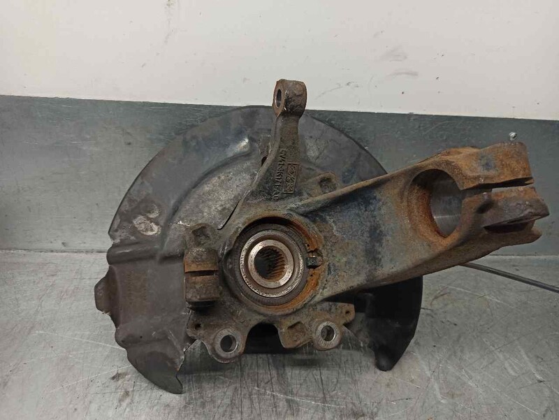 Fusee avant gauche FORD KUGA I 2.0 TDCi Diesel - 1