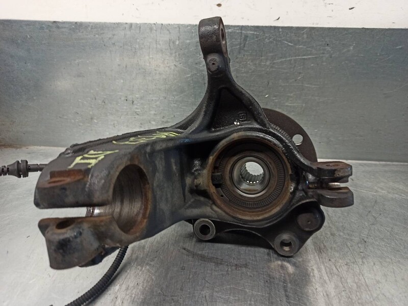 Fusee avant droit CITROËN C3 III (SX) 1.2 VTi 82 Essence - 1