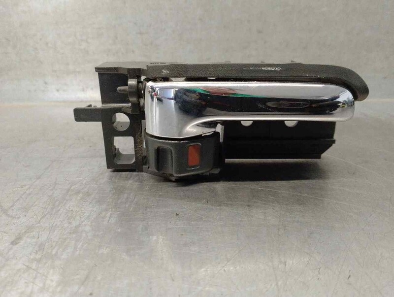 Maniglia interna anteriore destra TOYOTA COROLLA (_E12_) 2.0 D-4D Diésel - 1