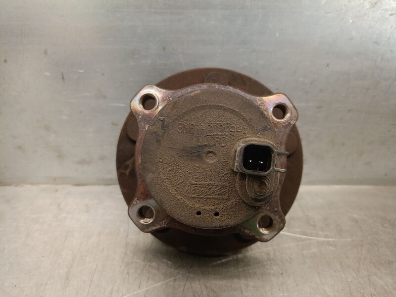 Fusee arriere gauche MAZDA 3 (BK) 1.6 DI Turbo Diesel - 1