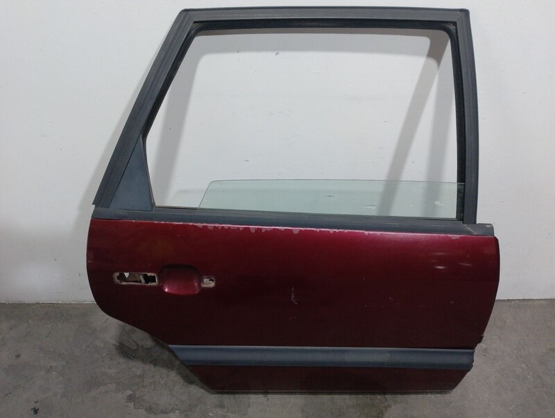 Portiera posteriore destra VOLKSWAGEN PASSAT B3/B4 (3A2, 35I) 1.6 Gasolina - 1