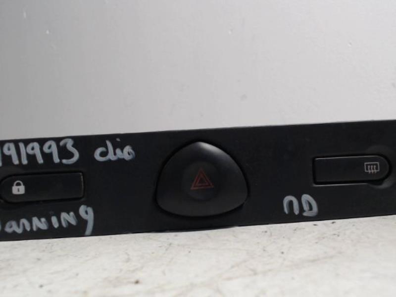 Bouton de warning RENAULT CLIO Diesel - 1