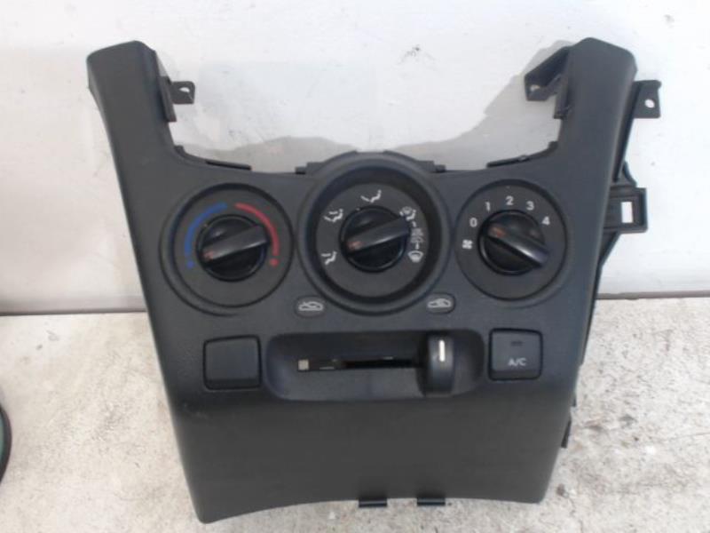Commande chauffage KIA PICANTO Essence - 1